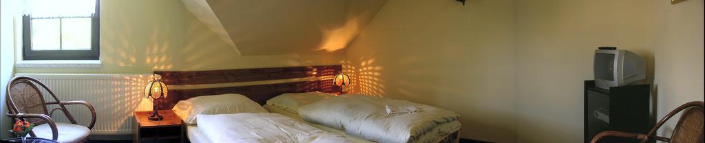 Hotel Filippi Ždírec nad Doubravkou Eksteriør bilde